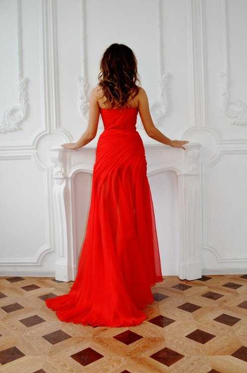 Взять в прокат Женская одежда Платья Lady in red №0620 Москва Взять в прокат Женская одежда Платья Lady in red №0620; Москва , улица Большая Молчановка, 34с2 ул.; Описание: Великолепное красное платье - корсет с утонченным шлейфом (№0620).
Размер: S, М.