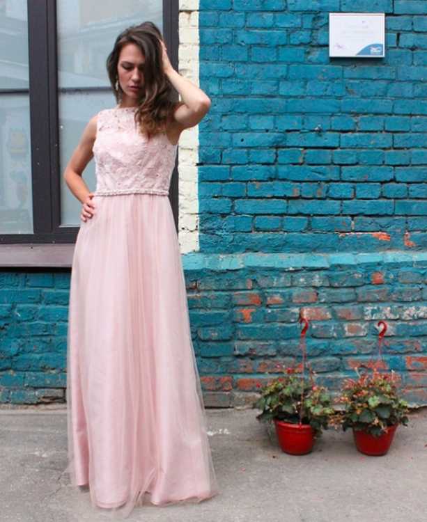 Взять в прокат Женская одежда Платья Young Couture розовое Москва Взять в прокат Женская одежда Платья Young Couture розовое ; Москва , Павелецкая набережная д. 2, стр. 2, 3 этаж, LOFT VILLE ул.; Описание: Young Couture by Barbara Schwarzer нежного розового цвета