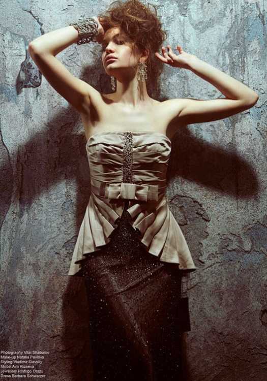Взять в прокат Женская одежда Платья Young Couture by Barbara Schwarzer Москва Взять в прокат Женская одежда Платья Young Couture by Barbara Schwarzer; Москва , ул. Нижняя Сыромятническая, д. 10, стр. 2А, 6 этаж ул.; Описание: Young Couture by Barbara Schwarzer пудрово-шоколадного цвета