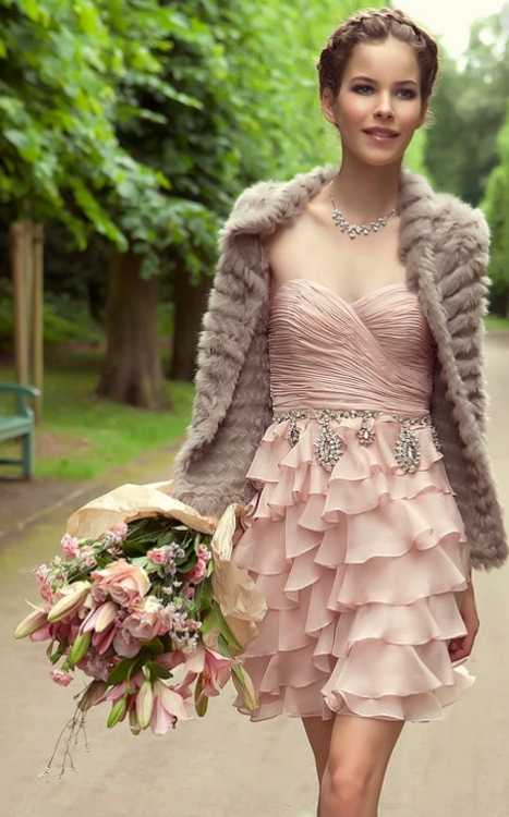 Взять в прокат Женская одежда Платья Young Couture розовое Москва Взять в прокат Женская одежда Платья Young Couture розовое ; Москва , ул. Нижняя Сыромятническая, д. 10, стр. 2А, 6 этаж ул.; Описание: Young Couture by Barbara Schwarzer пудрово-розового цвета