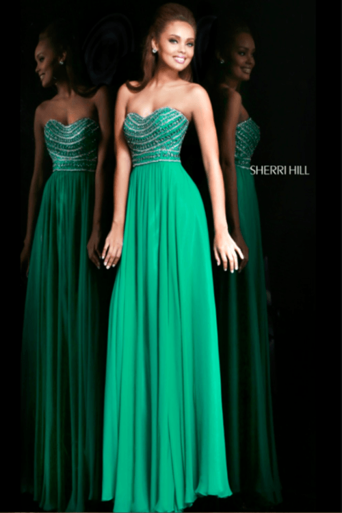 Взять в прокат Женская одежда Платья SHERRI HILL SH016 Москва Взять в прокат Женская одежда Платья SHERRI HILL SH016; Москва , г.Москва, Малый Конюшковский переулок, дом 2 (Галерея MOD DESIGN) ул.; Описание: Назначение: выпускной бал, венский бал, романтический вечер, студийная или выездная фотосессия, новогоднее торжество, корпоративная вечеринка
Описание модели: длинное, вечернее платье свободного кроя. Верх декорирован стразами, бисером и камнями. Лиф с чашечками. Юбка с небольшим шлейфом из шифона.