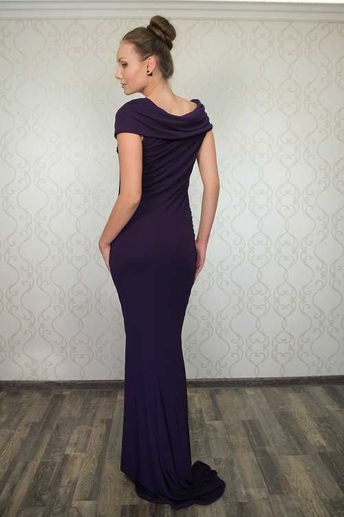 Взять в прокат Женская одежда Платья Badgley Mischka Москва Взять в прокат Женская одежда Платья Badgley Mischka; Москва , 4-й Сыромятнический переулок, 1/8с6 ул.; Описание: Платье Badgley Mischka