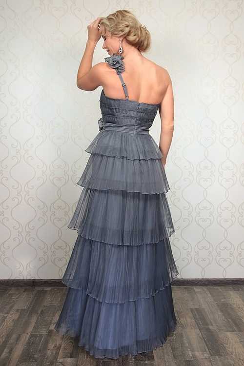 Взять в прокат Женская одежда Платья BCBG Max Azria Москва Взять в прокат Женская одежда Платья BCBG Max Azria; Москва , 4-й Сыромятнический переулок, 1/8с6 ул.; Описание: Платье BCBG Max Azria