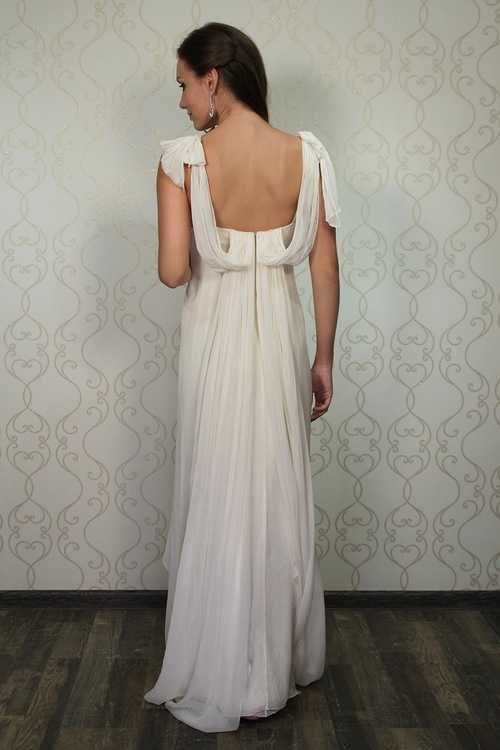 Взять в прокат Женская одежда Платья Jenny Packham Москва Взять в прокат Женская одежда Платья Jenny Packham; Москва , 4-й Сыромятнический переулок, 1/8с6 ул.; Описание: Платье от Jenny Packham