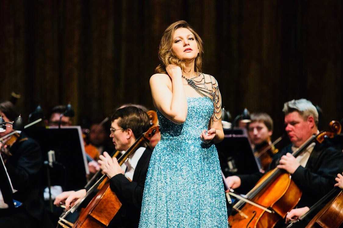 Взять в прокат Женская одежда Платья Barbara Schwarzer Москва Взять в прокат Женская одежда Платья Barbara Schwarzer; Москва , Павелецкая набережная д. 2, стр. 2, 3 этаж, LOFT VILLE ул.; Описание: Красивое вечернее платье