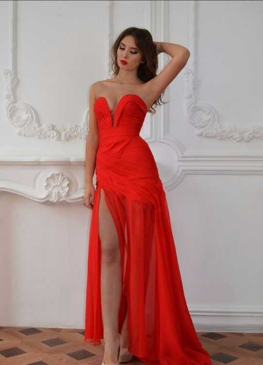 Взять в прокат Женская одежда Платья Lady in red №0620 Москва Взять в прокат Женская одежда Платья Lady in red №0620; Москва , улица Большая Молчановка, 34с2 ул.; Описание: Великолепное красное платье - корсет с утонченным шлейфом (№0620).
Размер: S, М.