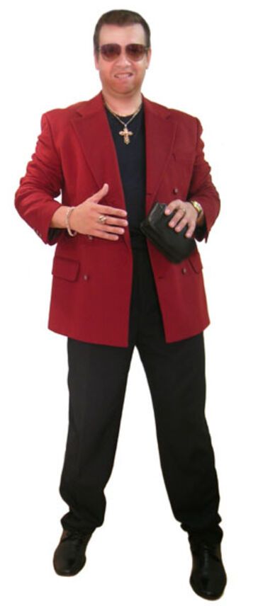 Пиджаки 90 х мужские. Малиновый пиджак Версаче 1992. Малиновый пиджак 90-х бандит. Малиновый пиджак 90е Барнаул. Малиновый пиджак 90е Versace.